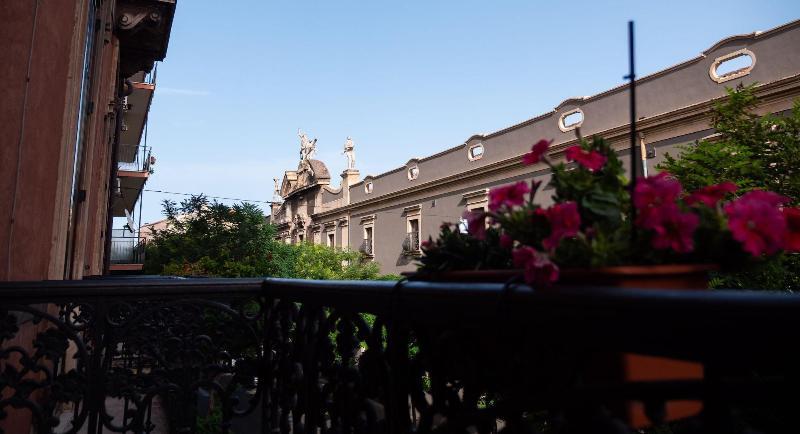 B&B Antico Corso Catania Exterior photo