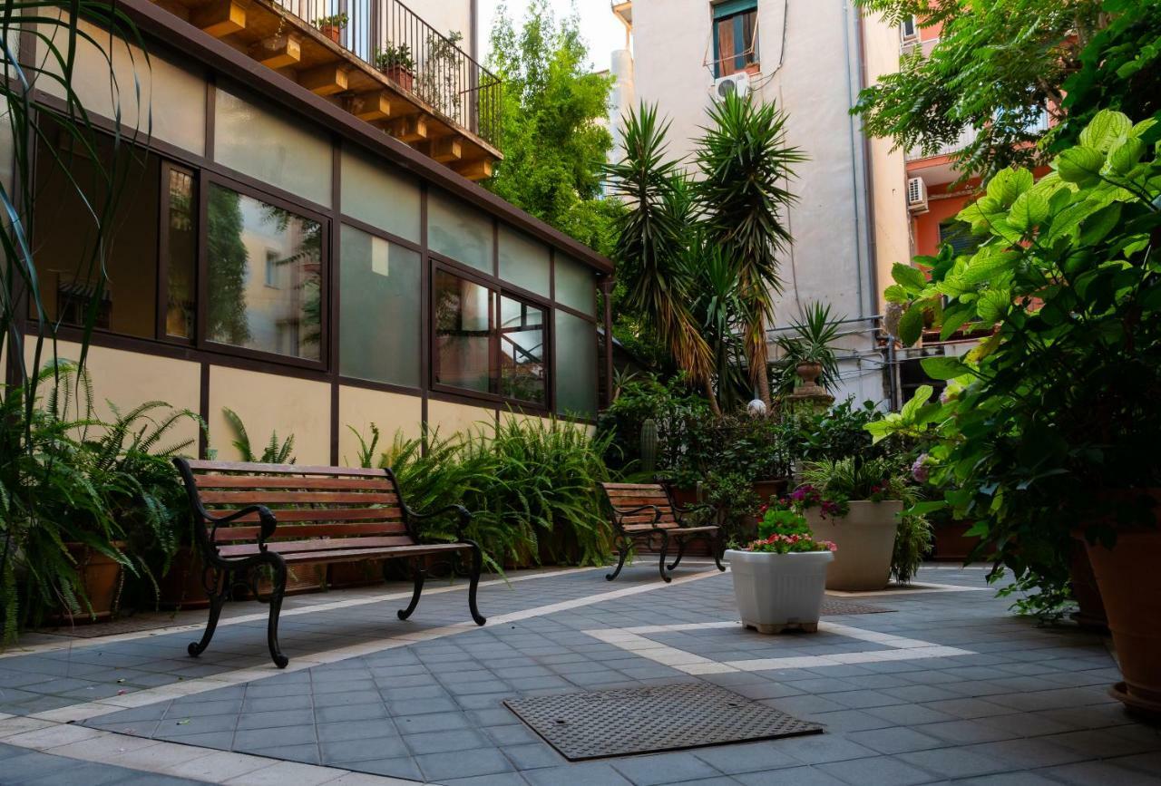 B&B Antico Corso Catania Exterior photo